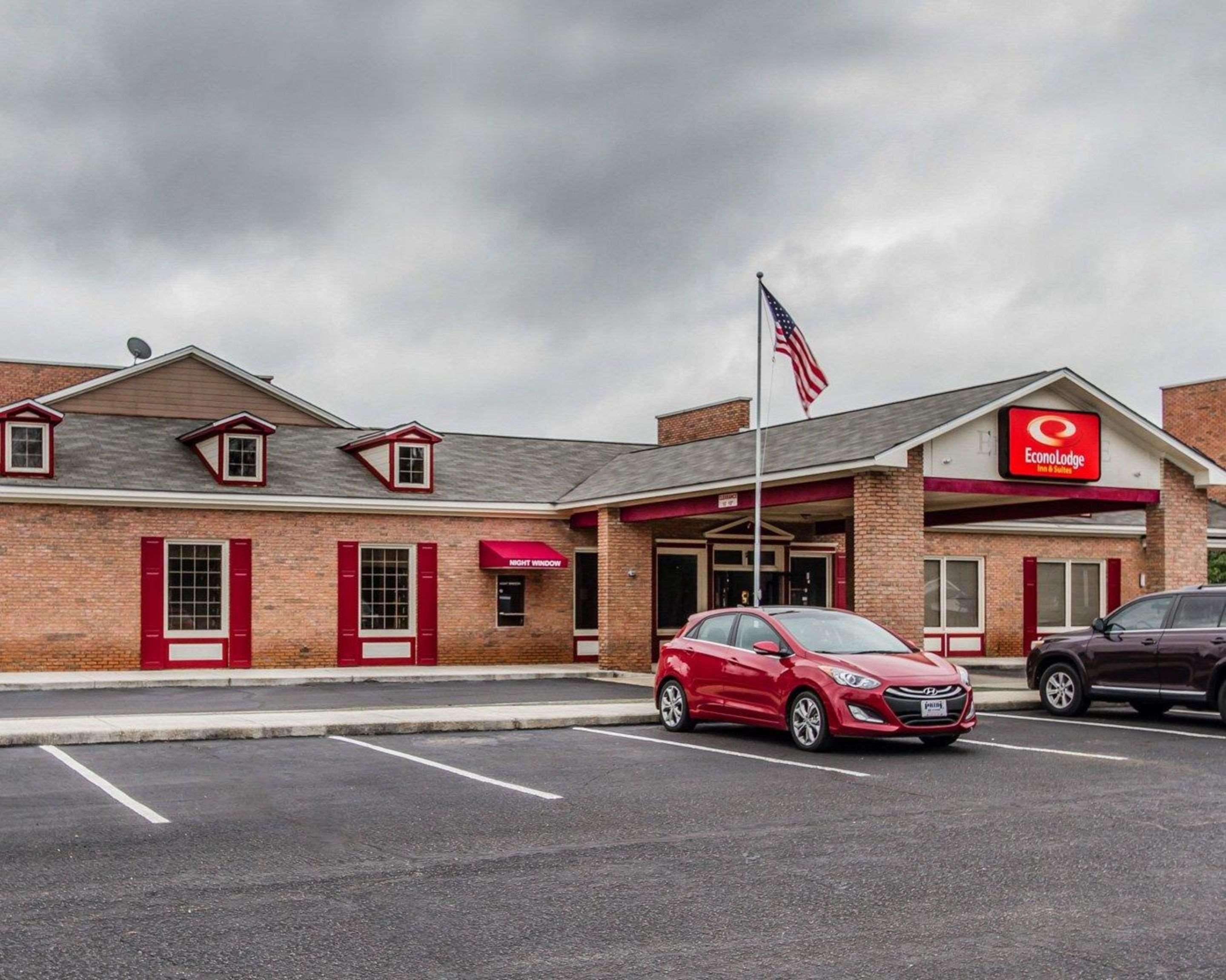 Econo Lodge Inn & Suites Enterprise Exterior photo