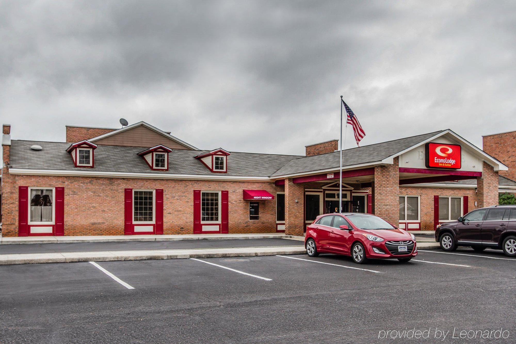 Econo Lodge Inn & Suites Enterprise Exterior photo