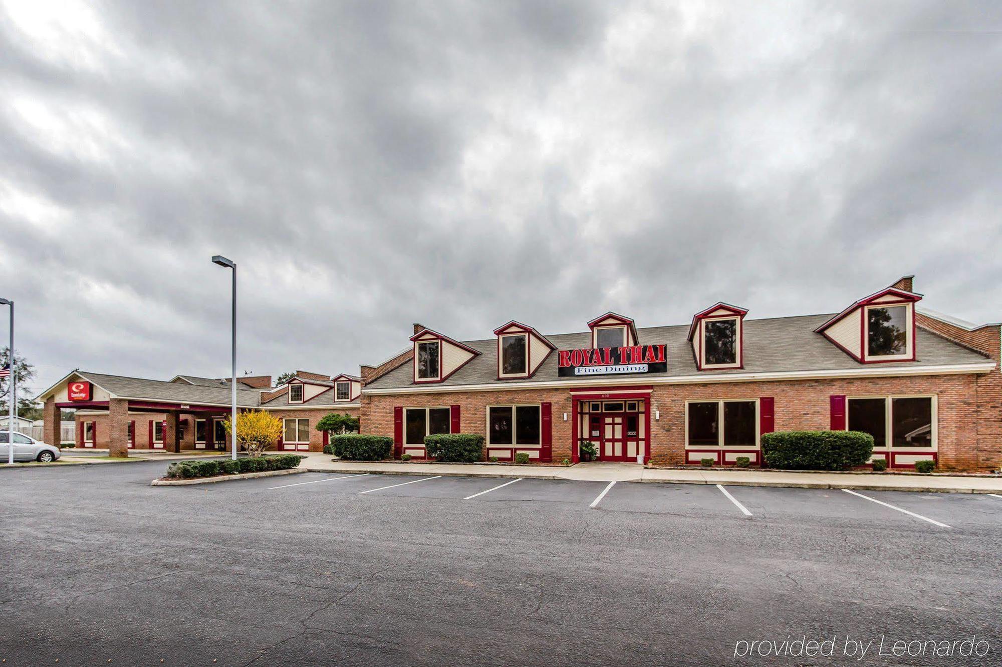 Econo Lodge Inn & Suites Enterprise Exterior photo